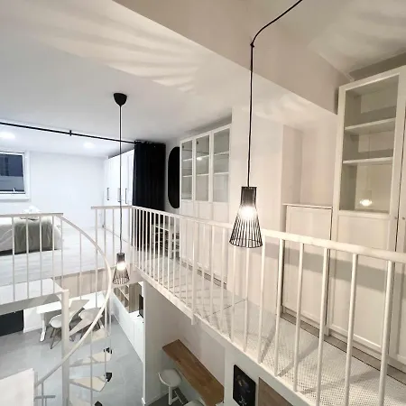 Apollo Project Coruna * La Corogne